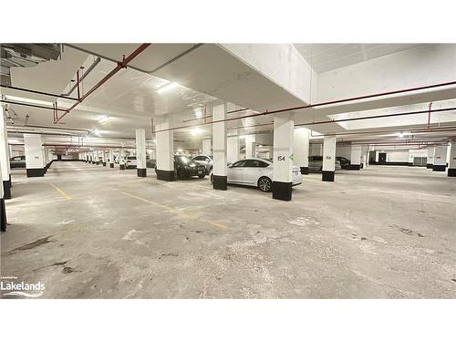 214-1 Hume Street, Collingwood, ON - Indoor Photo Showing Garage