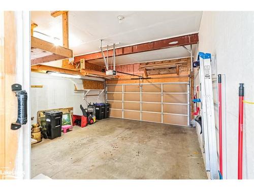 23 Chamberlain Crescent, Collingwood, ON - Indoor Photo Showing Garage