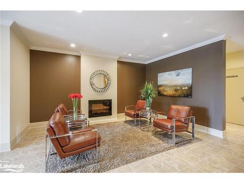 207-25 Beaver Street, Thornbury, ON - Indoor With Fireplace