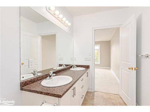 207-25 Beaver Street, Thornbury, ON - Indoor Photo Showing Bathroom