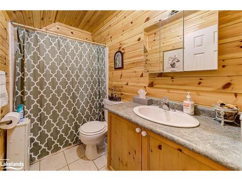 44 Cabin Crescent, Wasaga Beach, ON - Indoor Photo Showing Bathroom