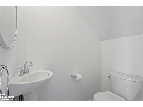 509 Tenth N/S Street, Collingwood, ON - Indoor Photo Showing Bathroom