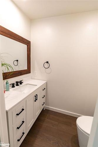 43 Glendale Road, Bracebridge, ON - Indoor Photo Showing Bathroom