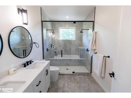 43 Glendale Road, Bracebridge, ON - Indoor Photo Showing Bathroom