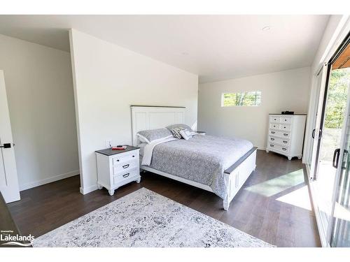 43 Glendale Road, Bracebridge, ON - Indoor Photo Showing Bedroom