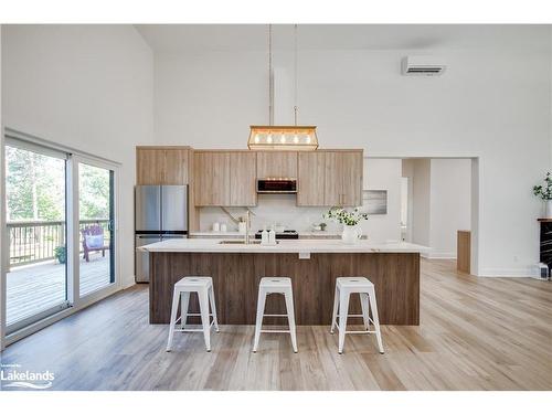 11 Lang Court, Sundridge, ON - Indoor Photo Showing Kitchen