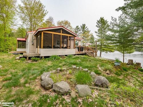 1076 Thanksgiving Rock Way, Gravenhurst, ON - Outdoor With Exterior