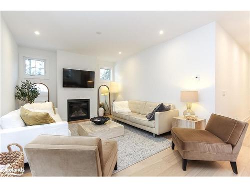 35 Linda Lane, Wasaga Beach, ON - Indoor Photo Showing Living Room With Fireplace