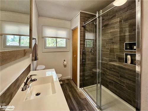 1038 Clarence Private, Bracebridge, ON - Indoor Photo Showing Bathroom