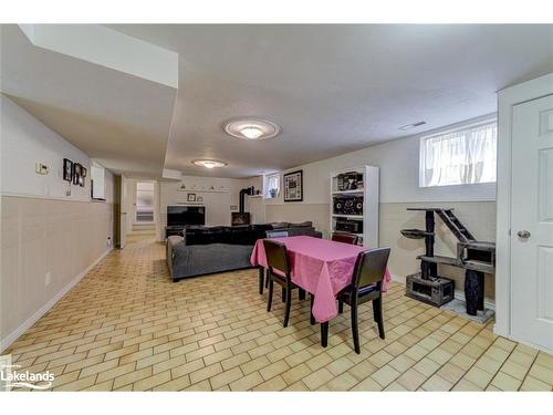 30 Kohl Street, Collingwood, ON - Indoor Photo Showing Other Room