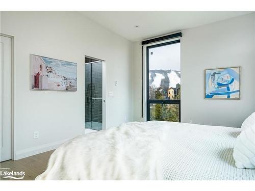 102 Salzburg Place, The Blue Mountains, ON - Indoor Photo Showing Bedroom