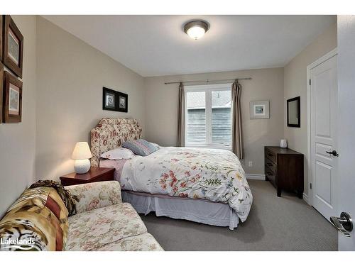 106 Crossan Court, The Blue Mountains, ON - Indoor Photo Showing Bedroom