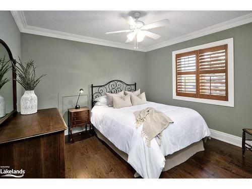 135 East Ridge Drive, Thornbury, ON - Indoor Photo Showing Bedroom