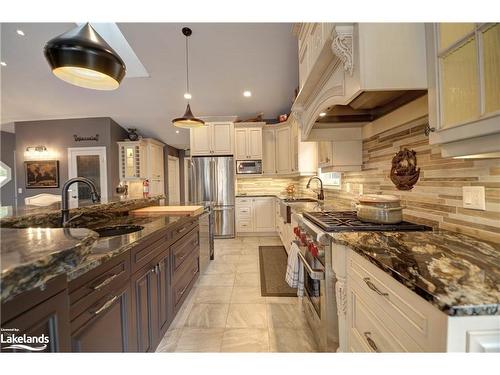 80 Corey Crescent, Tobermory, ON - Indoor Photo Showing Kitchen With Upgraded Kitchen