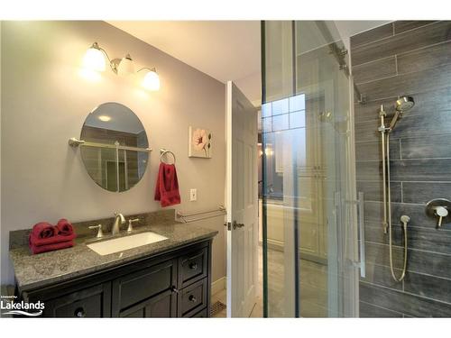 80 Corey Crescent, Tobermory, ON - Indoor Photo Showing Bathroom