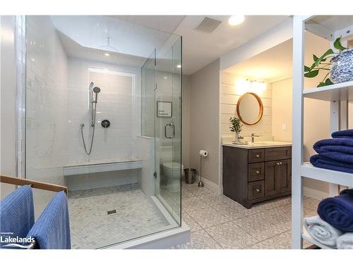 20 Lynden Street, Collingwood, ON - Indoor Photo Showing Bathroom