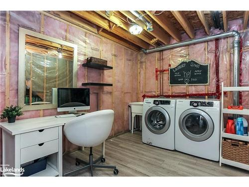 20 Lynden Street, Collingwood, ON - Indoor Photo Showing Laundry Room