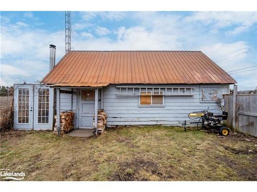 6336 County Road 90, Angus, ON - Outdoor