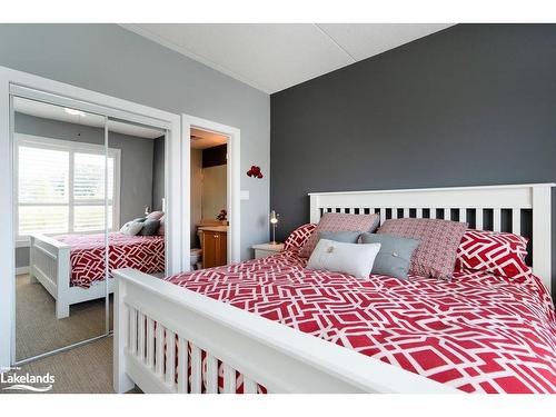 627 Johnston Park Avenue, Collingwood, ON - Indoor Photo Showing Bedroom