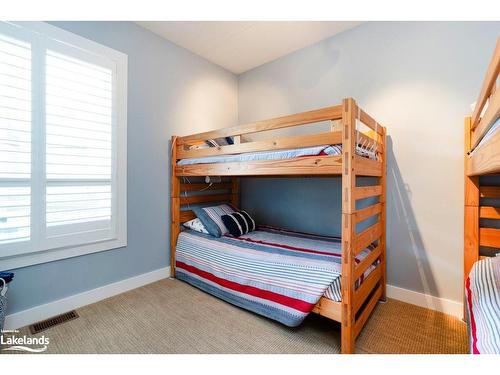 627 Johnston Park Avenue, Collingwood, ON - Indoor Photo Showing Bedroom