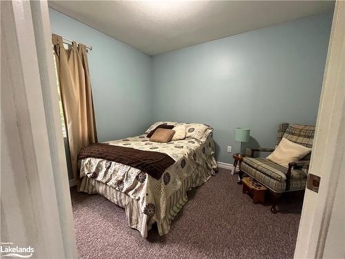1035 Pebble Brook Lane, Algonquin Highlands, ON - Indoor Photo Showing Bedroom
