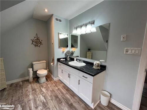 1035 Pebble Brook Lane, Algonquin Highlands, ON - Indoor Photo Showing Bathroom