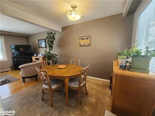 949 Hahne Drive, Gravenhurst, ON - Indoor Photo Showing Dining Room