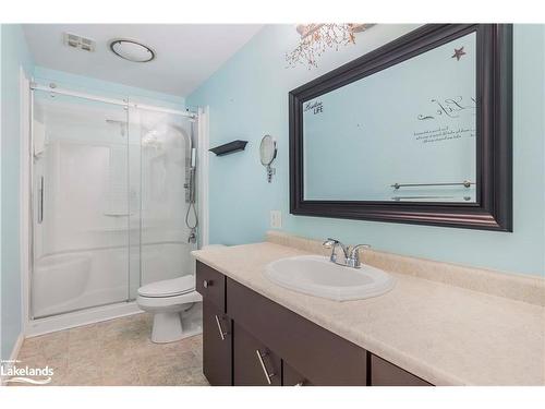 9467 County 93 Road, Midland, ON - Indoor Photo Showing Bathroom
