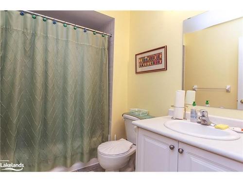 33 Princess Point Drive, Wasaga Beach, ON - Indoor Photo Showing Bathroom