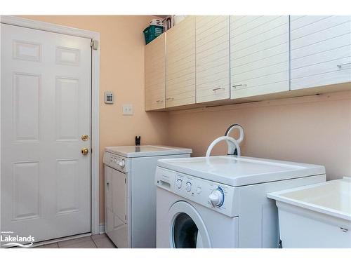 33 Princess Point Drive, Wasaga Beach, ON - Indoor Photo Showing Laundry Room