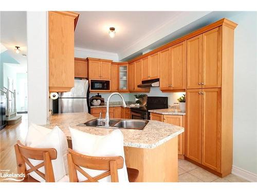 1 Covington Blue Crescent, Wasaga Beach, ON - Indoor Photo Showing Kitchen With Double Sink