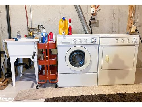 1 Covington Blue Crescent, Wasaga Beach, ON - Indoor Photo Showing Laundry Room