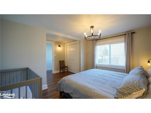 215 Avery Point Road, Sebright, ON - Indoor Photo Showing Bedroom