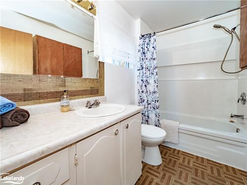 1055 Evanswood Drive, Kilworthy, ON - Indoor Photo Showing Bathroom