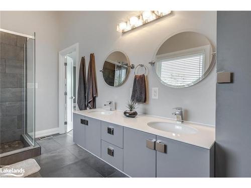 164 Prisque Road, Honey Harbour, ON - Indoor Photo Showing Bathroom