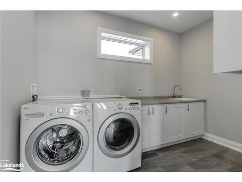 164 Prisque Road, Honey Harbour, ON - Indoor Photo Showing Laundry Room