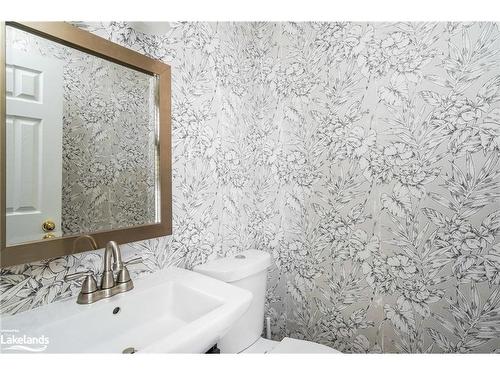 52-145 Fairway Crescent, Collingwood, ON - Indoor Photo Showing Bathroom