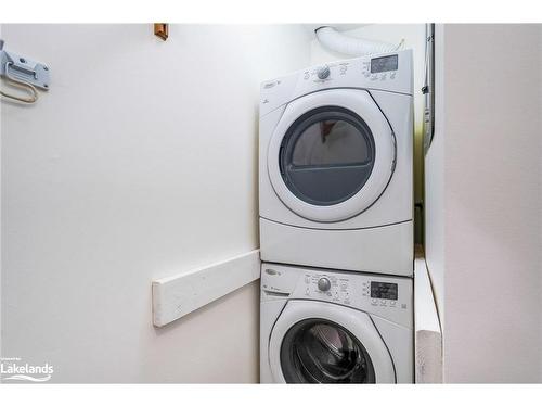 52-145 Fairway Crescent, Collingwood, ON - Indoor Photo Showing Laundry Room