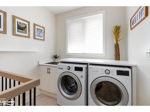 118 Springside Crescent, The Blue Mountains, ON - Indoor Photo Showing Laundry Room