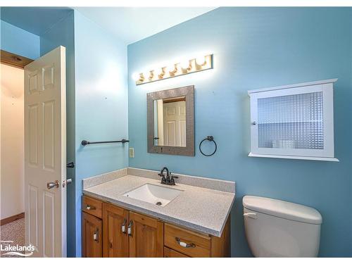 1743 Old Barrie Road, Orillia, ON - Indoor Photo Showing Bathroom