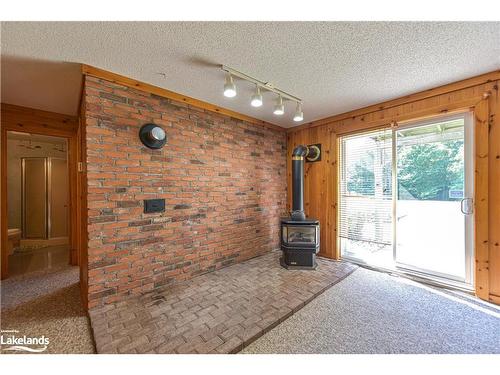 1743 Old Barrie Road, Orillia, ON - Indoor Photo Showing Other Room With Fireplace