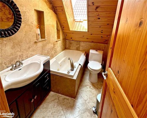 9 Philpark Road, Tiny, ON - Indoor Photo Showing Bathroom