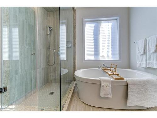 25 Beatrice Drive, Wasaga Beach, ON - Indoor Photo Showing Bathroom