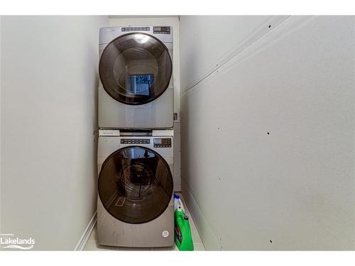 25 Beatrice Drive, Wasaga Beach, ON - Indoor Photo Showing Laundry Room