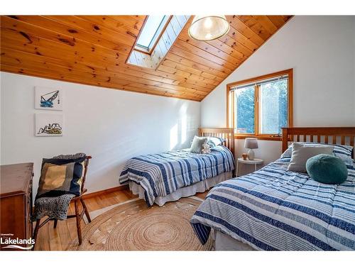 3767 South Portage Road, Huntsville, ON - Indoor Photo Showing Bedroom