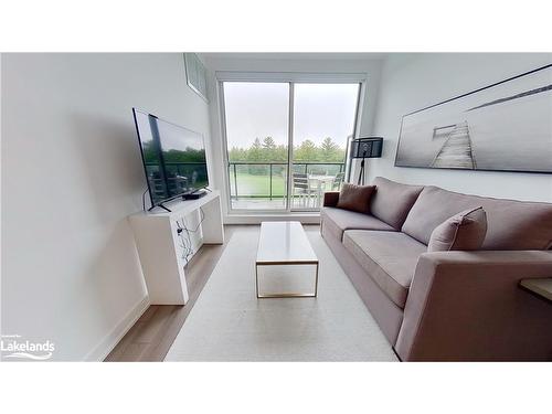 410-120 Carrick Trail, Gravenhurst, ON - Indoor Photo Showing Living Room