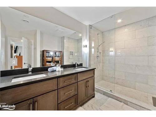 2720 Haliburton Lake Road, Eagle Lake, ON - Indoor Photo Showing Bathroom
