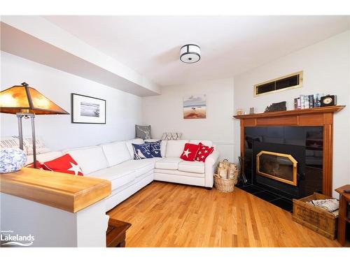 127A Wind Rose Lane, Burk'S Falls, ON - Indoor Photo Showing Living Room With Fireplace