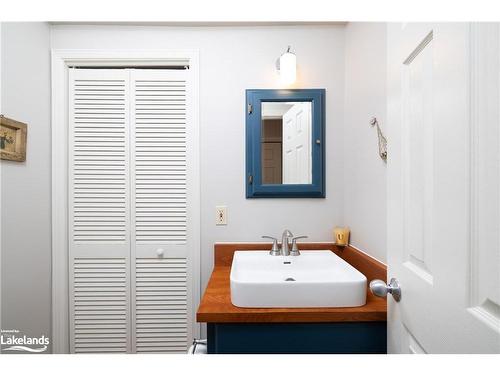 127A Wind Rose Lane, Burk'S Falls, ON - Indoor Photo Showing Bathroom