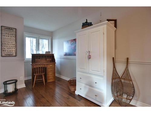 568 Oxbow Crescent, Collingwood, ON - Indoor Photo Showing Other Room